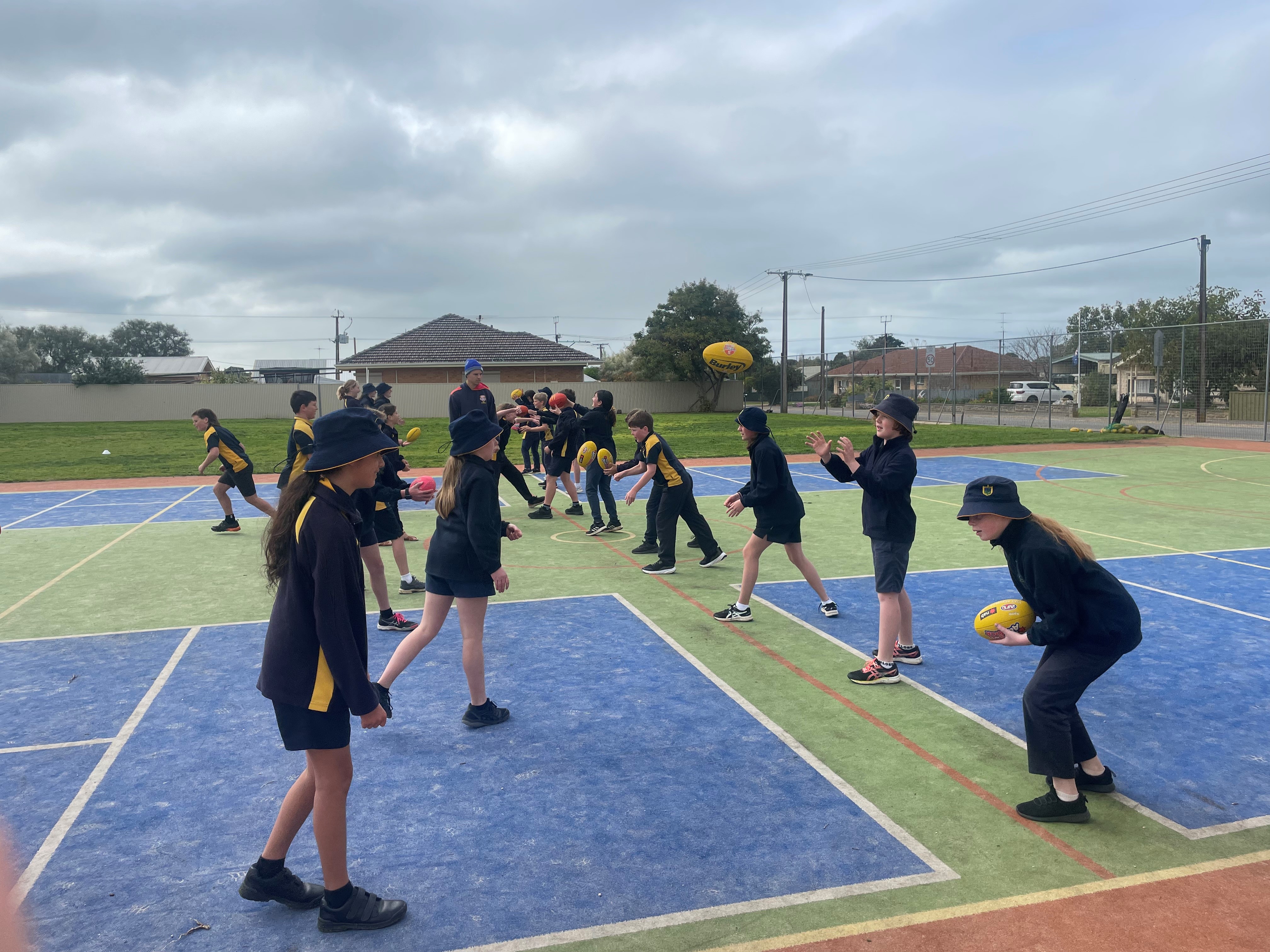 Senior Primary Footy Clinic.jpg